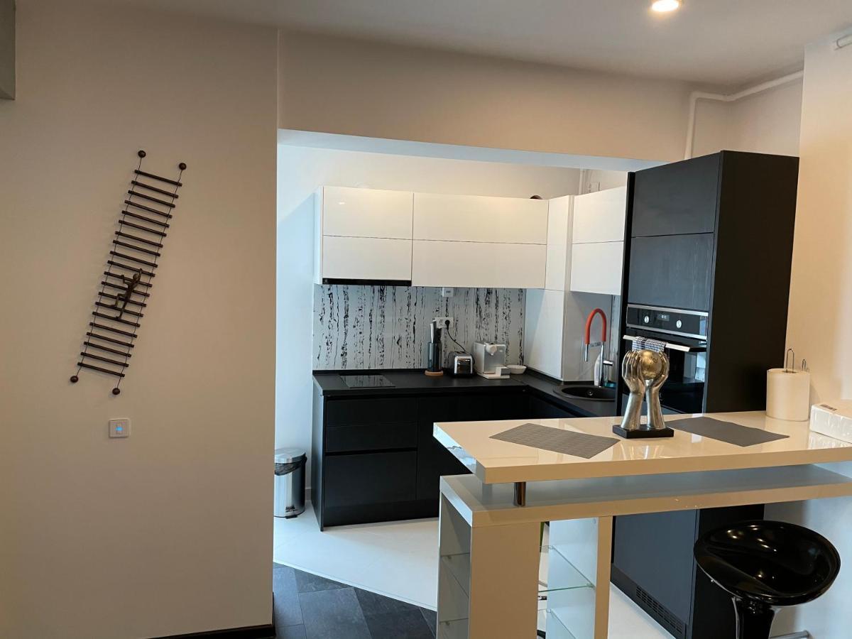 Fancy Westpark 2 Residence Lakeview W7 부쿠레슈티 외부 사진